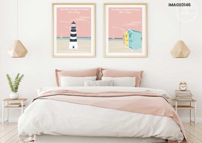 affiche scandinave personnalisable bord de mer dans chambre à coucher rose poudré